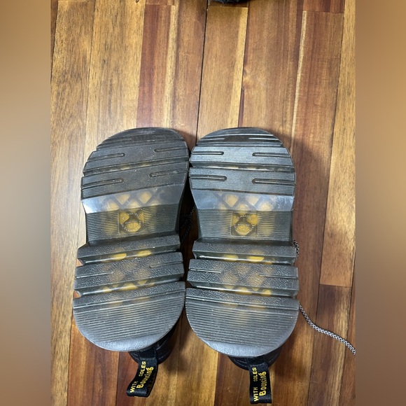 Dr Martens Tarik Utility Boots - Picture 8 of 10